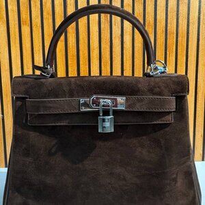 Dana – A Genuine Leather and Suede Bag – A Symbol of Status and Refined Taste